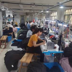 东莞云起服饰有限公司