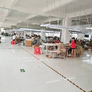 深圳市户外服装有限公司