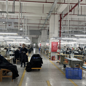 中山铭铭服饰女装牛仔制衣厂