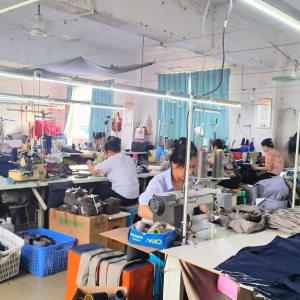 佳鸿服饰有限公司