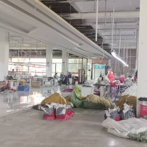 凯旋丝（平缘）服饰有限公司