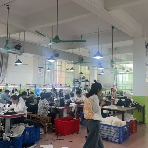  广州东来顺制衣工厂