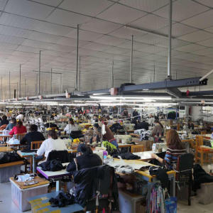 葫芦岛虹英服饰