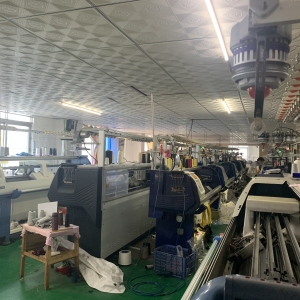 雅裳服饰有限公司