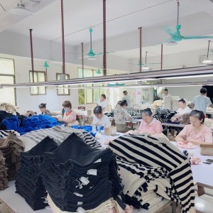 东莞素影毛衣工厂