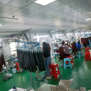 监狱工厂+社会工厂