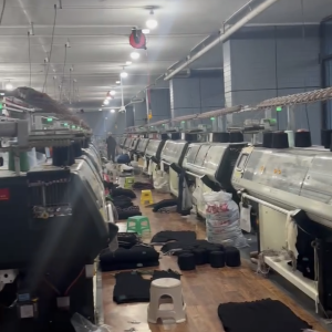 汕头艺洋服饰工厂