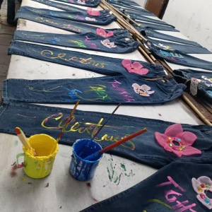 广州潮牌、手绘、喷绘、涂鸦厂