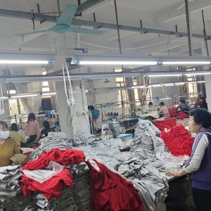 广州市江顺服装有限公司