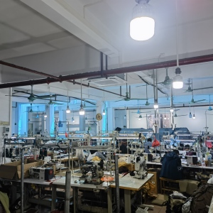 广州海珠区雨声服装加工厂