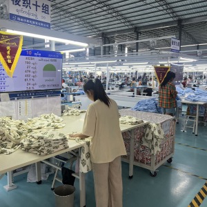 云南新纶服装厂