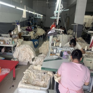 沐阳服装加工厂