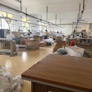 百色市服装加工厂