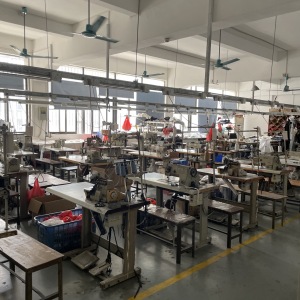 广州市鸿英达服装有限公司