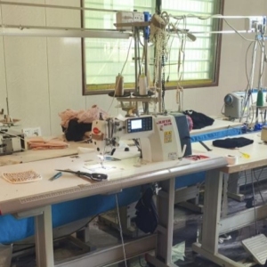 型亦尚服装工作室