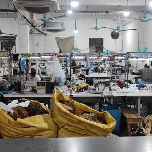 上冲小米制衣厂