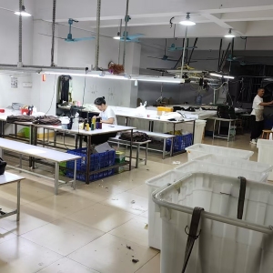 东莞市依淳服装