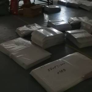 安安服装烫钻工厂