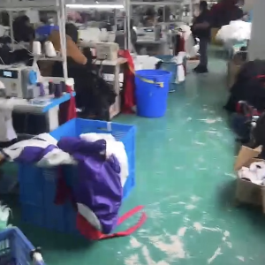 华蓥市万邦服饰