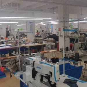 瑞金市象湖镇茂煌服装厂