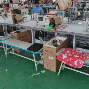 瑞意服装加工厂