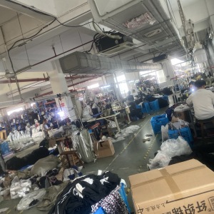 义乌梓涵服饰厂