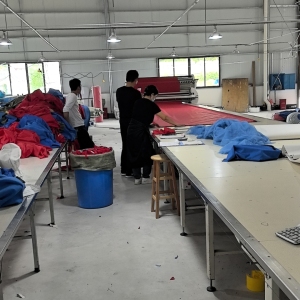 湖南宏伟服饰有限公司