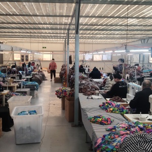 曲阜市钰淇服装服饰有限公司