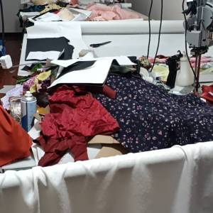 四川省尚艺锦服装设计有限公司