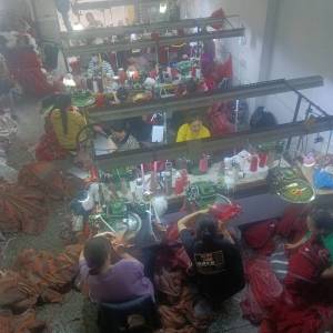 东莞市常平镇鑫蓉毛织厂