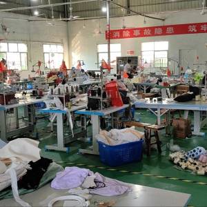 双峰志玲服饰制衣厂