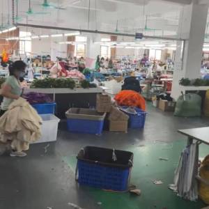 优衣社服装商行