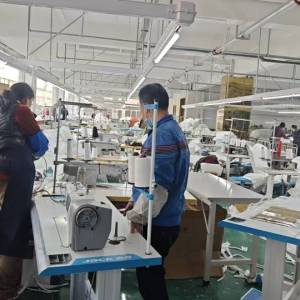 华贵服装服有限公司