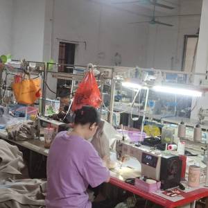 华美服装加工厂