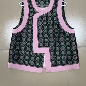 意法档口+直播 寻新中式服装工厂
