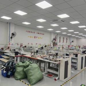 广州世唯服装厂