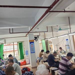 东莞市新启点服饰有限公司