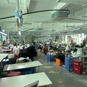 深圳市雅丽资服饰有限公司