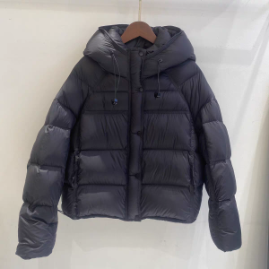 万佳档口货 找专业羽绒服工厂