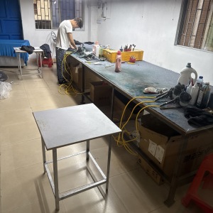 天华修色喷绘厂