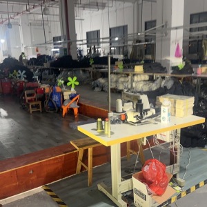 万宝莱休闲服饰