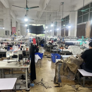 广州市晨雨服饰