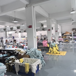 广州兰茜服装有限公司