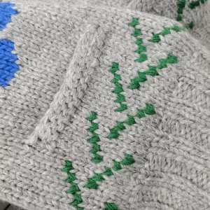 十三行自有品牌 找粗针和手钩棒织毛衣厂