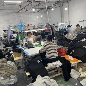 英德盈致服装厂