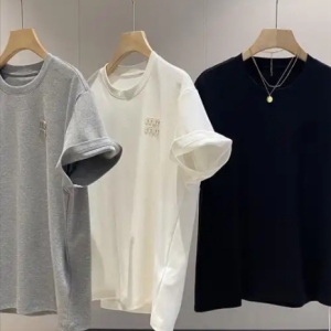 万佳档口 寻主力T恤、卫衣工厂