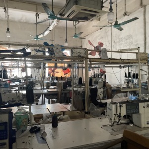 洪鑫专业裤子厂