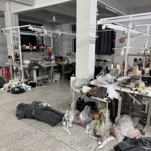 鹏博服装有限公司