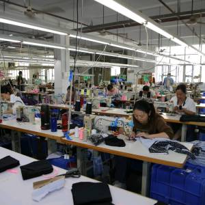 深圳市港丽嘉制衣有限公司