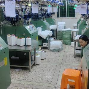 润鸿无缝内衣针织厂